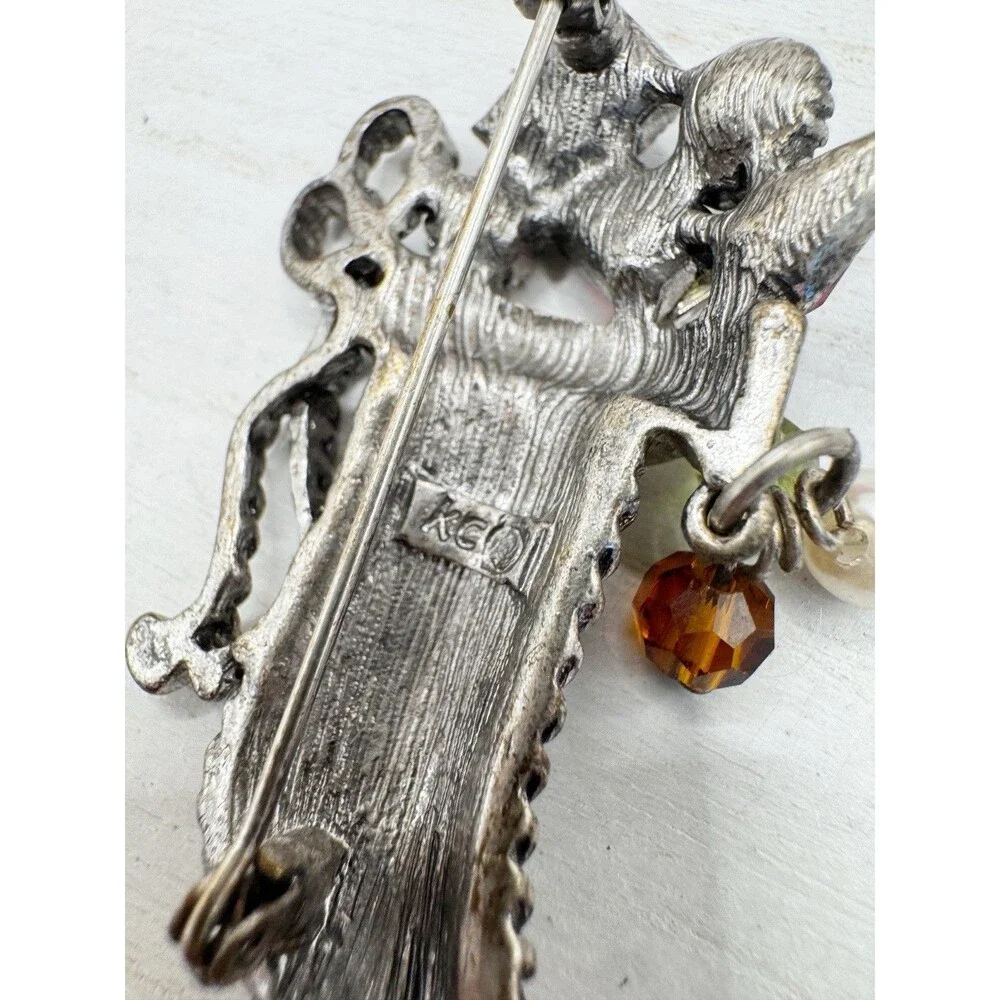 KC Kenneth Cole Classic Christmas Stocking Crystal Gems Brooch Cha Cha Beads